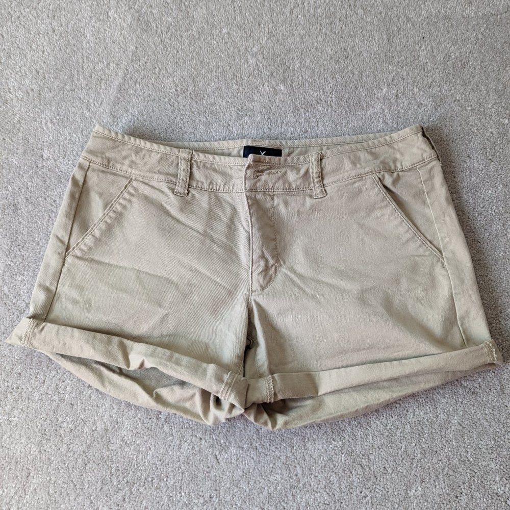 American Eagle Womens Khaki Shorts Size 6
